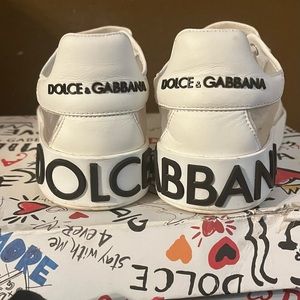 These shoes are in great condition! They are cute just not for me.